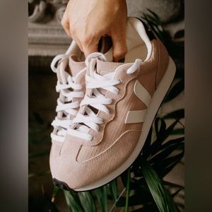 VEJA rio branco ripstop sneakers in babe white, with box